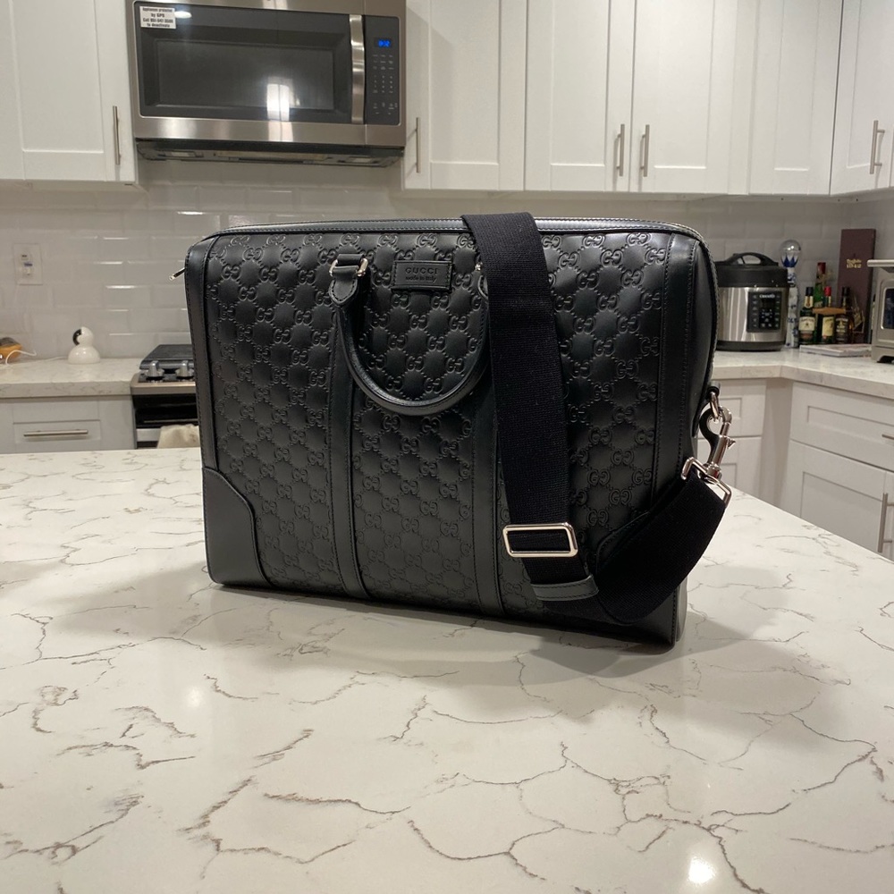 Authentic Gucci black leather briefcase laptop bag